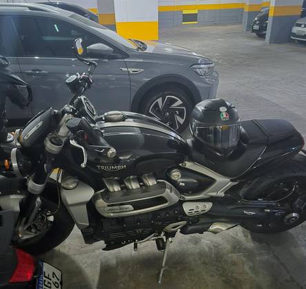 TRIUMPH ROCKET III TRIUMPH ROCKET III